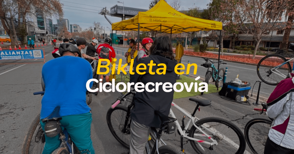Bikleta llevó comunidad, beneficios y nuevas experiencias a la CicloRecreoVía de Santiago
